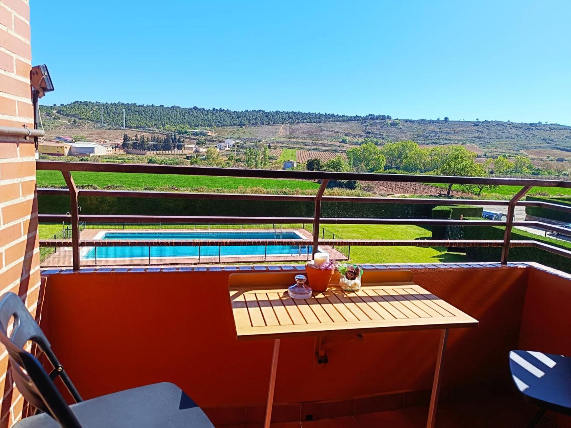 Pura Vida Rioja Apartment Fuenmayor ภายนอก รูปภาพ